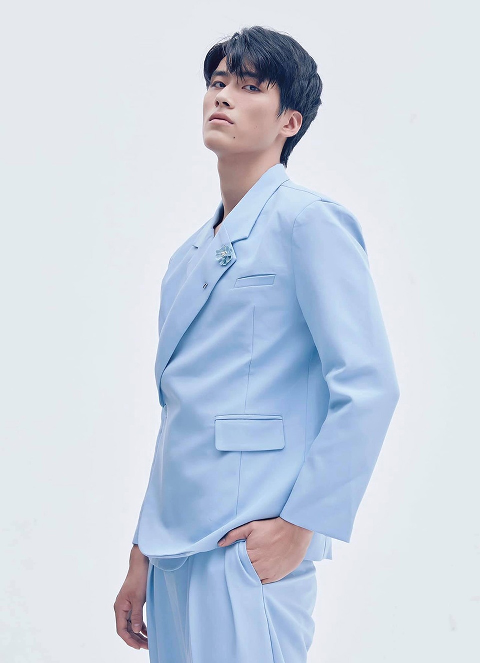 Nam chính trong MV mới của Mỹ Tâm là “hot boy bóng chuyền” cao 1m95 - 6 Nam chính trong MV mới của Mỹ Tâm là “hot boy bóng chuyền” cao 1m95 - 6
