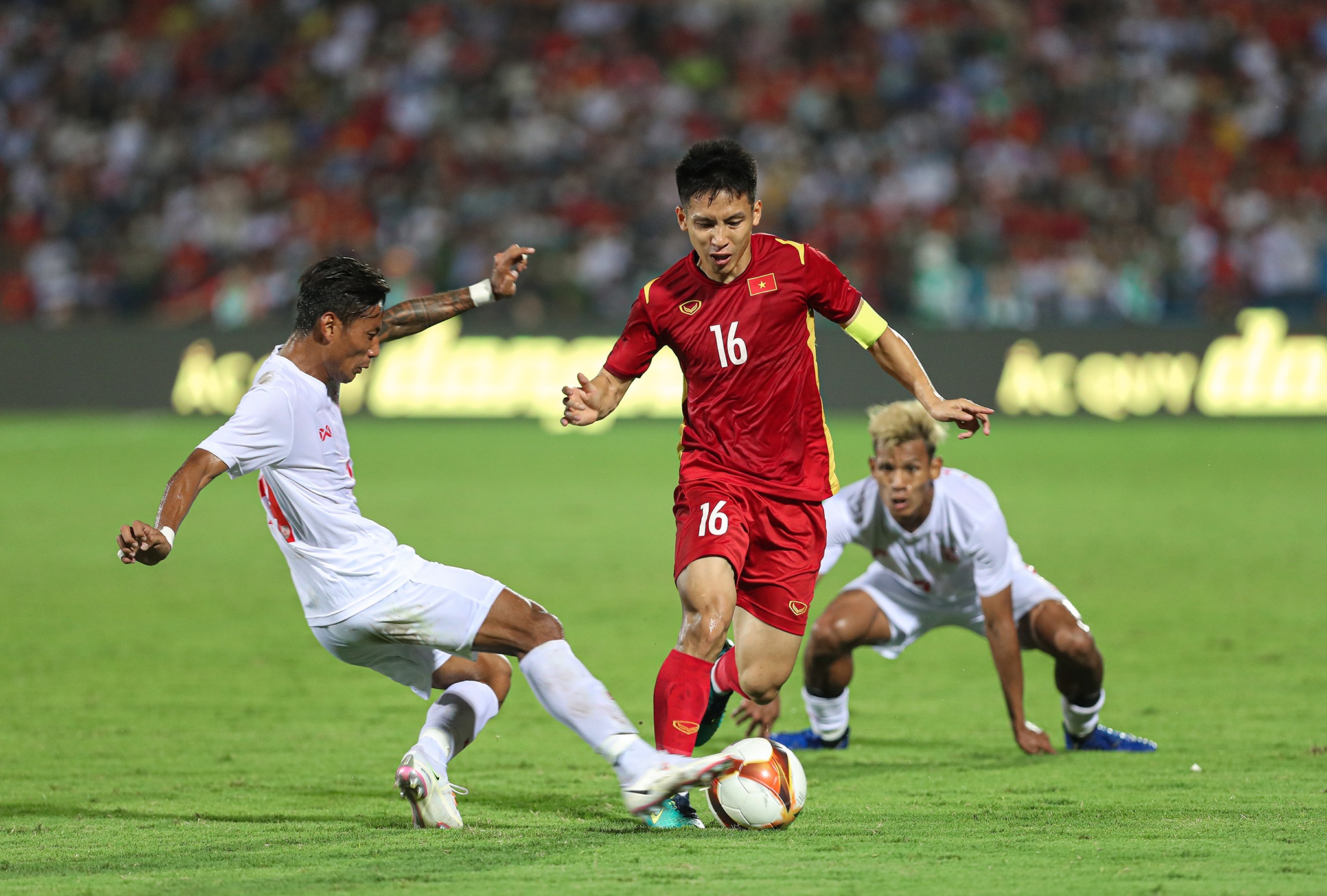 U23 Việt Nam thủy chiến đánh bại U23 Myanmar, dẫn đầu bảng A ở SEA Games - 12 U23 Việt Nam thủy chiến đánh bại U23 Myanmar, dẫn đầu bảng A ở SEA Games - 12