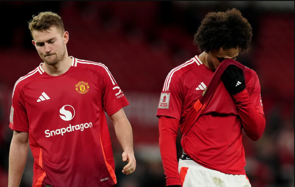 Man Utd: Lưỡi kiếm cùn và nhà hát của những… hờn dỗi - 5 Man Utd: Lưỡi kiếm cùn và nhà hát của những… hờn dỗi - 5