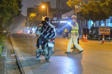 Thanh niên đi Exciter, mặc áo Grab mang ma túy bị 141 tóm gọn