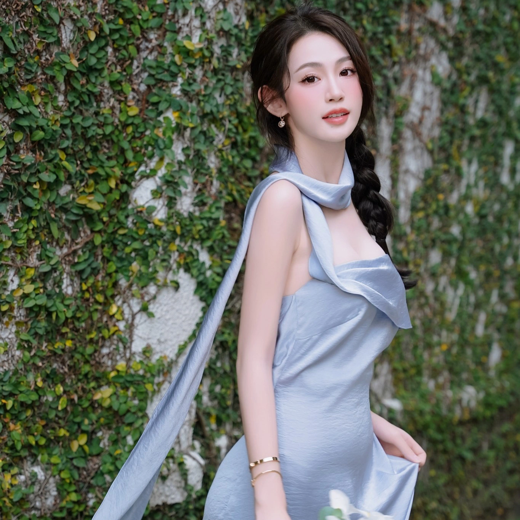 Vẻ đẹp mong manh dễ vỡ của dàn hot girl xứ Nghệ nổi tiếng trên mạng - 4 Vẻ đẹp mong manh dễ vỡ của dàn hot girl xứ Nghệ nổi tiếng trên mạng - 4