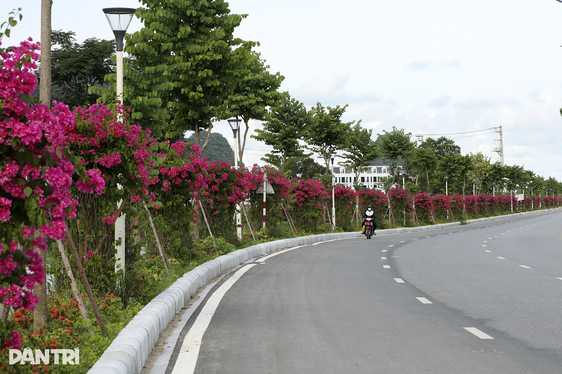 Ngắm đường bao biển đi xuyên qua kỳ quan thế giới vịnh Hạ Long - 13 Ngắm đường bao biển đi xuyên qua kỳ quan thế giới vịnh Hạ Long - 13
