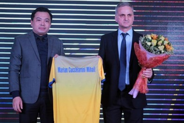 Chia tay HLV Petrovic, FLC Thanh Hóa tìm được “thuyền trưởng” mới