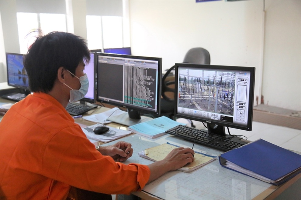 EVNCPC: Đẩy mạnh chuyển đổi số trong quản lý kỹ thuật và dịch vụ khách hàng - 2 EVNCPC: Đẩy mạnh chuyển đổi số trong quản lý kỹ thuật và dịch vụ khách hàng - 2