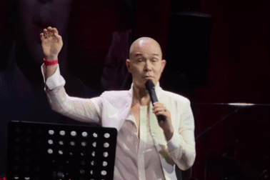 Ca sĩ Nathan Lee cạo trọc đầu, sức khỏe tinh thần có bất ổn?