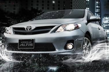 Toyota ra mắt xe Altis phiên bản RS tại Việt Nam