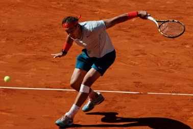 Nadal có trận chung kết thứ 7 liên tiếp