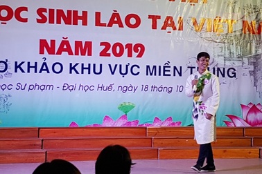 Thú vị xem lưu học sinh Lào hùng biện tiếng Việt