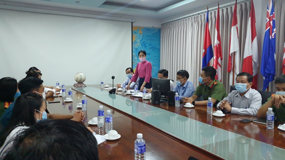Trường cho học sinh đến lớp trong mùa dịch bị phạt 15 triệu đồng - 1 Trường cho học sinh đến lớp trong mùa dịch bị phạt 15 triệu đồng - 1