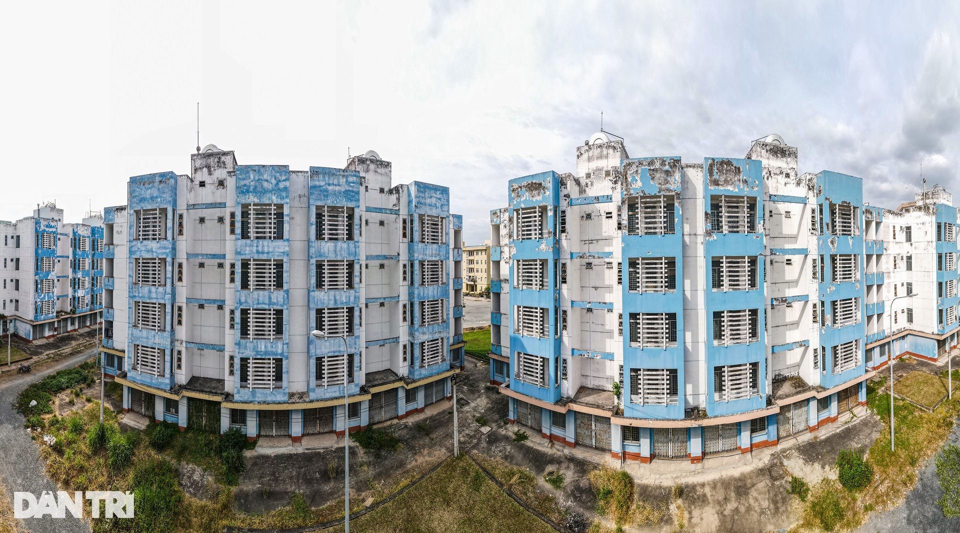 Hoang tàn ở 2 dự án từng được trưng dụng làm bệnh viện dã chiến tại TPHCM - 19 Hoang tàn ở 2 dự án từng được trưng dụng làm bệnh viện dã chiến tại TPHCM - 19