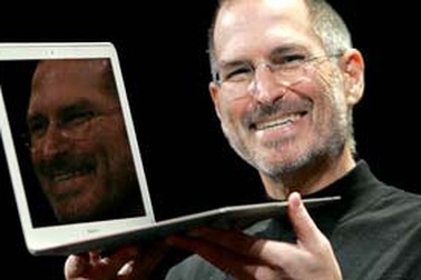 Steve Jobs phải rời xa Apple để tập trung chữa bệnh