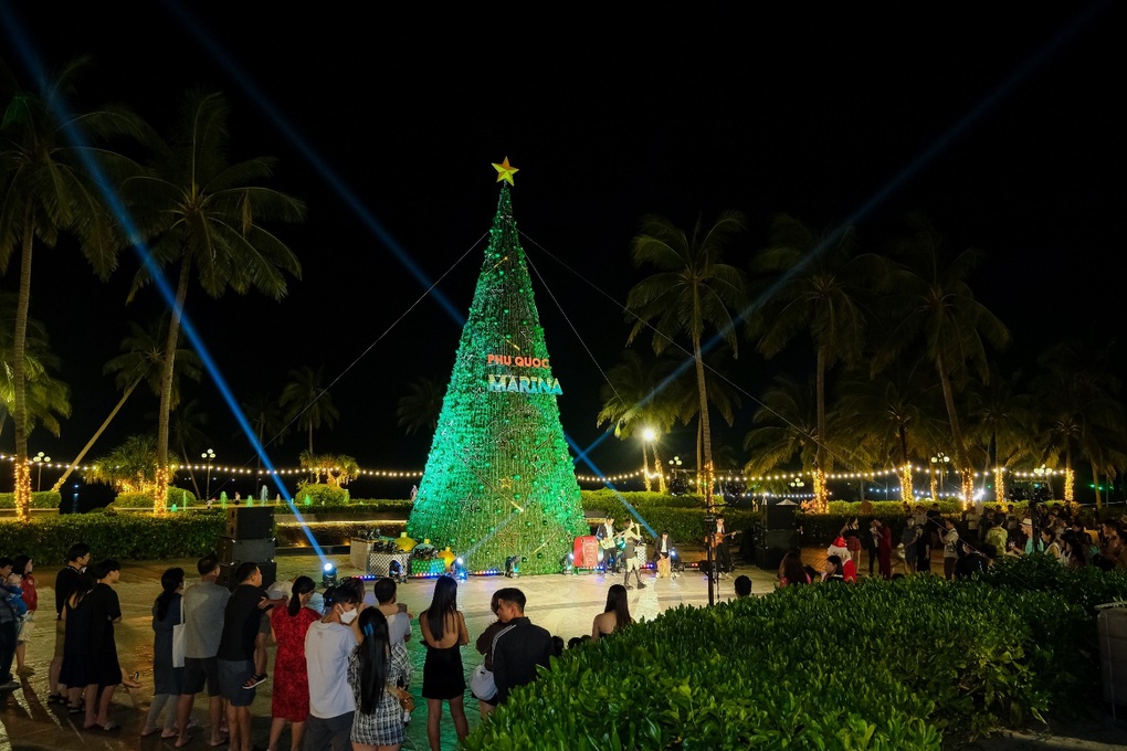 Năm mới tại Phu Quoc Marina: Trải nghiệm đa sắc cho các gia đình - 1 Năm mới tại Phu Quoc Marina: Trải nghiệm đa sắc cho các gia đình - 1