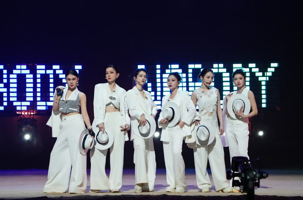 Đạp gió 2024