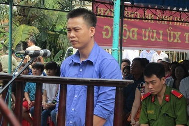 Bóp cổ vợ đến chết, lĩnh 20 năm tù