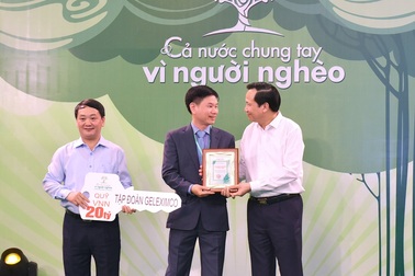 Geleximco hỗ trợ hàng chục tỉ đồng cho người nghèo và người dân vùng lũ lụt miền Trung