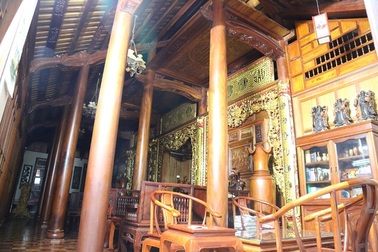 “Sếp” kiểm lâm dựng nhà gỗ quý: Nguồn gỗ hợp pháp nhưng không có hóa đơn?