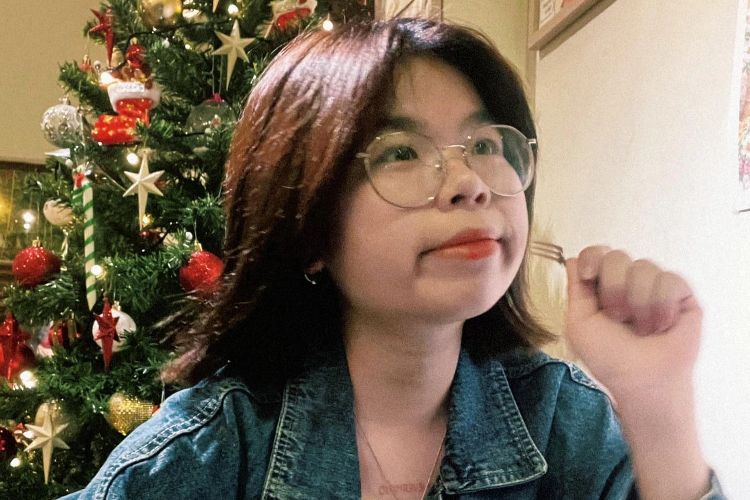 Dívka omdlela uprostřed ulice v Ho Či Minově Městě a nemohla uvěřit jednání cizího člověka - 3 Ngất giữa đường ở TPHCM, cô gái không dám tin hành động của người lạ - 3