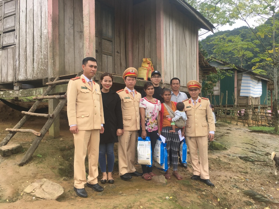 Một du học sinh Việt tại Mỹ mở sổ tiết kiệm làm từ thiện ở quê nhà - 5 Một du học sinh Việt tại Mỹ mở sổ tiết kiệm làm từ thiện ở quê nhà - 5