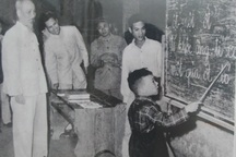 Triển lãm “Chủ tịch Hồ Chí Minh - tấm gương học tập suốt đời” 