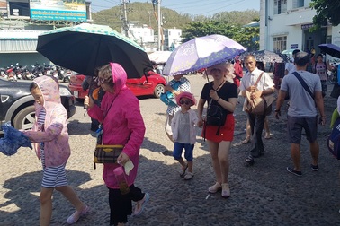 Nha Trang: Chấn chỉnh, xử lý taxi dù sau vụ “chặt chém” nhóm khách Hàn Quốc