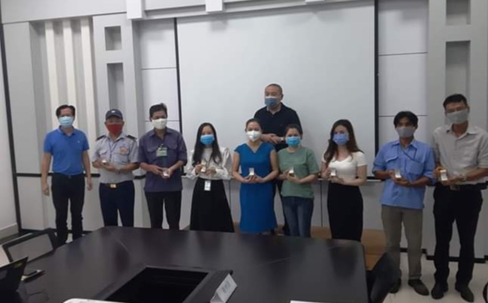 Đồng Nai: Tặng 194 chỉ vàng cho công nhân thâm niên lâu năm - 1 Đồng Nai: Tặng 194 chỉ vàng cho công nhân thâm niên lâu năm - 1
