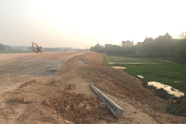 Yêu cầu giám sát chặt việc tập kết đất không đủ điều kiện thi công dự án cao tốc Bắc Giang - Lạng Sơn!