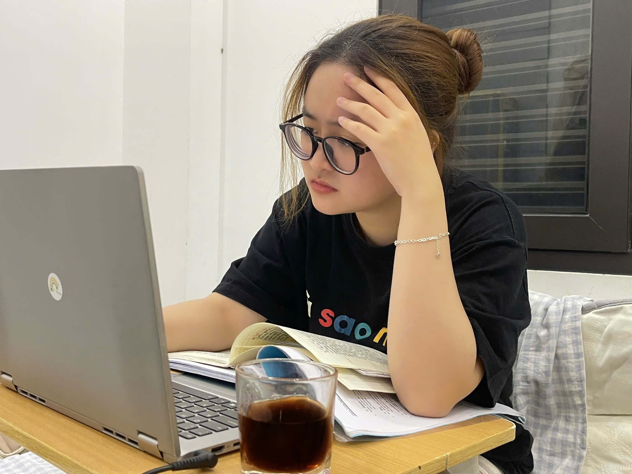 Caffeine và giấc ngủ bị đánh cắp của thế hệ cày điểm - 4