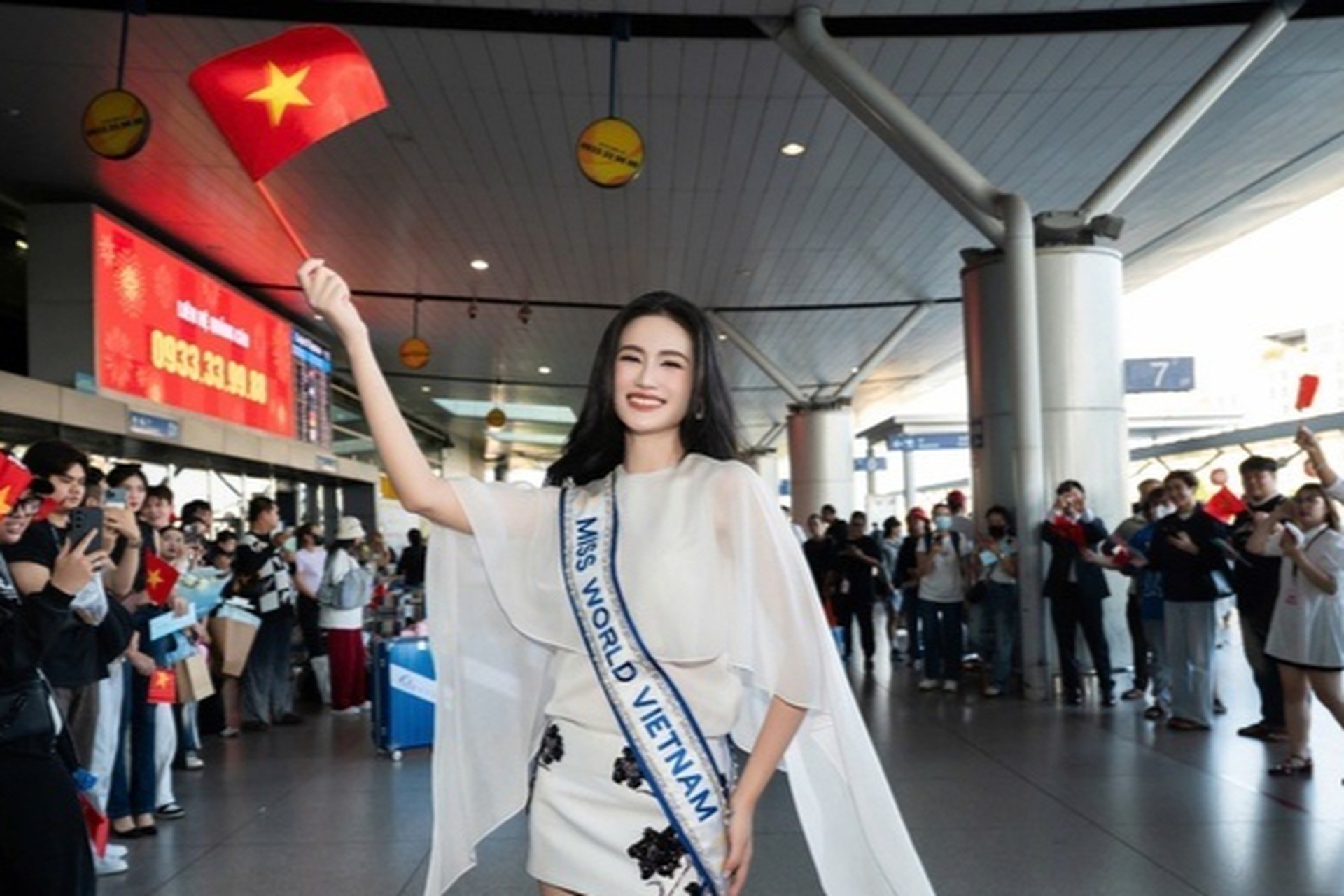 Dàn mỹ nhân đổ bộ Ấn Độ thi Hoa hậu Thế giới, Ý Nhi được đánh giá ra sao? - 1