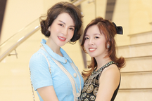 Con gái xinh đẹp của nữ hoàng ảnh lịch Thanh Mai gây chú ý khi đi cùng mẹ