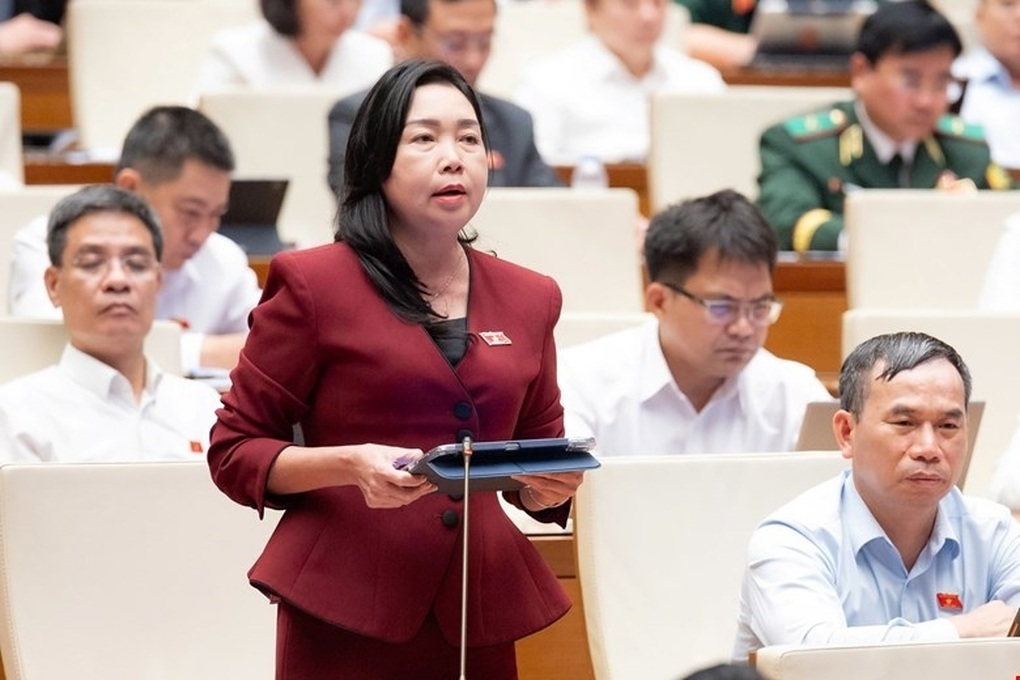 Tăng lương cơ sở, giá nhiều mặt hàng thiết yếu điều chỉnh theo - 1