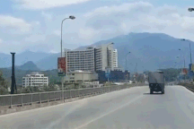 Xe máy vượt ẩu, không làm chủ tốc độ và cái kết bi thương