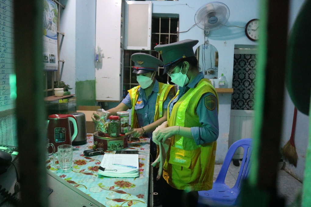 Tiếng còi tàu xé nát con tim nữ gác chắn đêm Giao thừa - 5 Tiếng còi tàu xé nát con tim nữ gác chắn đêm Giao thừa - 5