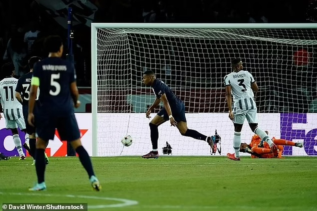 Mbappe lập cú đúp, PSG thắng kịch tính trước Juventus - 3 Mbappe lập cú đúp, PSG thắng kịch tính trước Juventus - 3