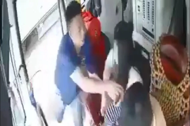 Công an xác minh vụ cô gái tố bị phụ xe khách sàm sỡ