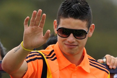 Vua phá lưới World Cup 2014 đã tới Madrid