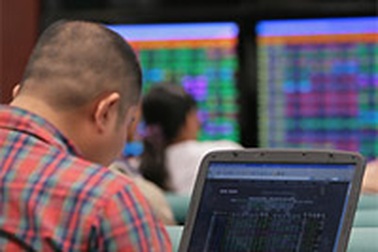 Vn-Index chỉ tăng 0,03 điểm