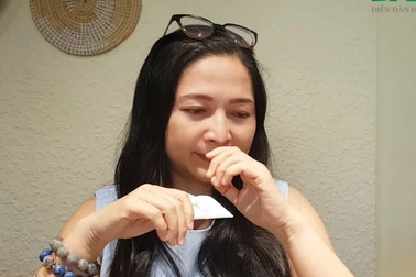 MC Quỳnh Hương khóc nức nở khi chia tay “Thay lời muốn nói” sau 19 năm