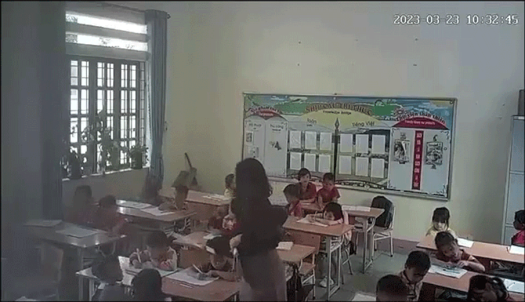 Lào Cai: Đình chỉ công tác của nữ giáo viên đánh học sinh lớp 1 - 1 Lào Cai: Đình chỉ công tác của nữ giáo viên đánh học sinh lớp 1 - 1