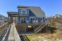 Bên trong căn nhà ven biển nơi Bill Gates hẹn gặp bạn gái cũ mỗi năm