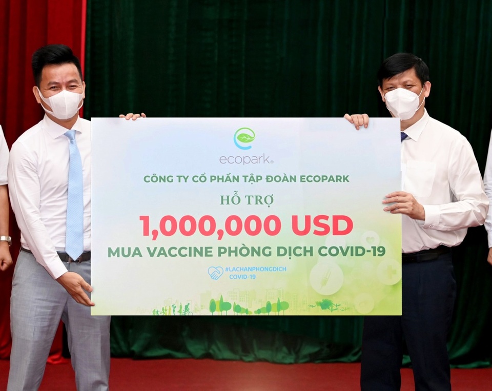 Ecopark trao 1 triệu USD ủng hộ quỹ vắc xin Covid-19 của Chính phủ - 1 Ecopark trao 1 triệu USD ủng hộ quỹ vắc xin Covid-19 của Chính phủ - 1