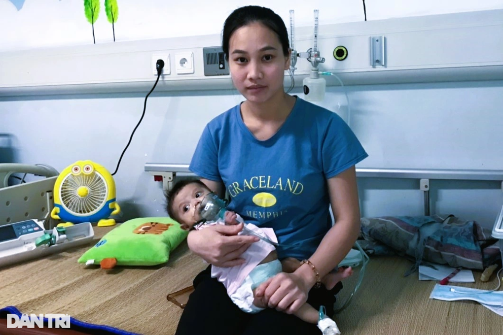 Hơn 250 triệu đồng đến với bé gái 3 tháng tuổi bụng phình to, chực nổ tung - 3 Hơn 250 triệu đồng đến với bé gái 3 tháng tuổi bụng phình to, chực nổ tung - 3