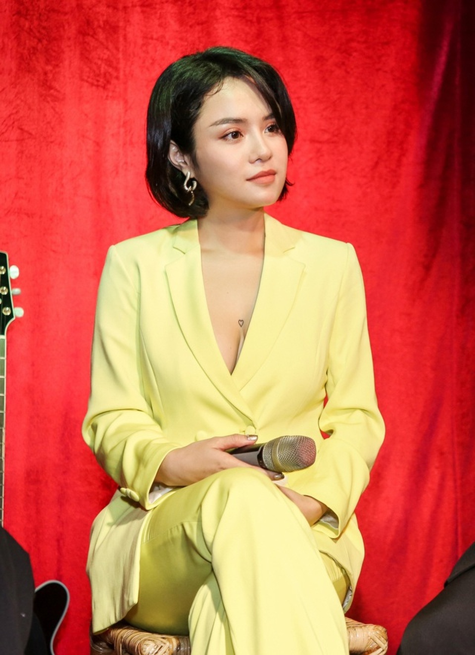 Nhiều bí mật showbiz được hé lộ sốt xình xịch tuần qua - 10 Nhiều bí mật showbiz được hé lộ sốt xình xịch tuần qua - 10