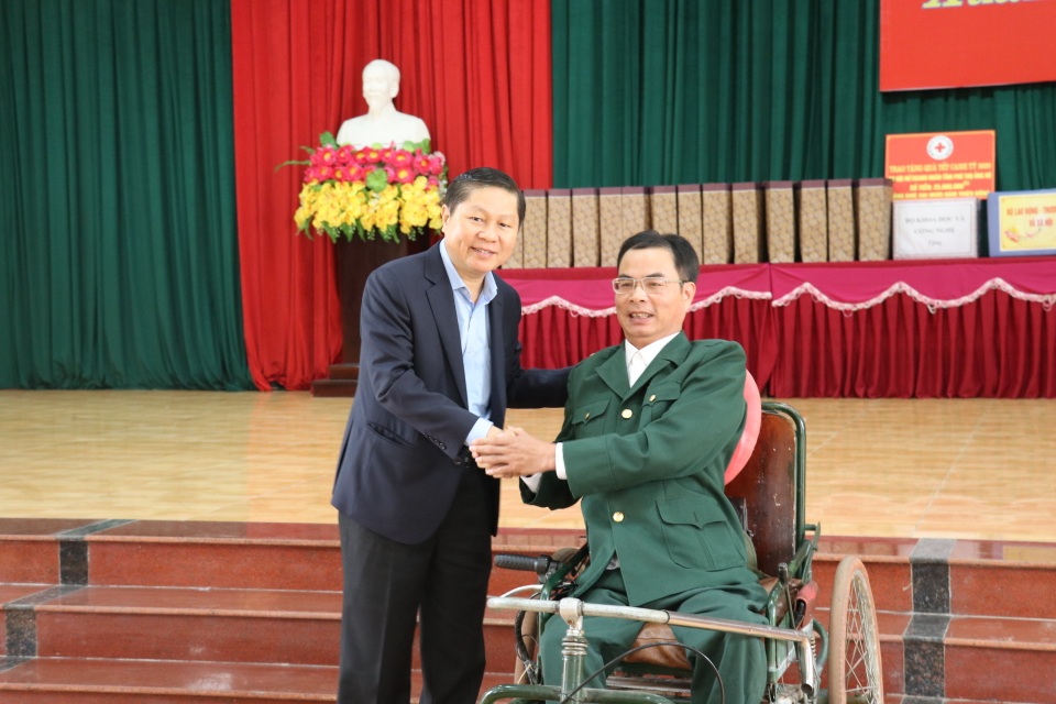 Tết này, gia đình vui hơn khi có sự quan tâm của ngành LĐ-TBXH - 6 Tết này, gia đình vui hơn khi có sự quan tâm của ngành LĐ-TBXH - 6