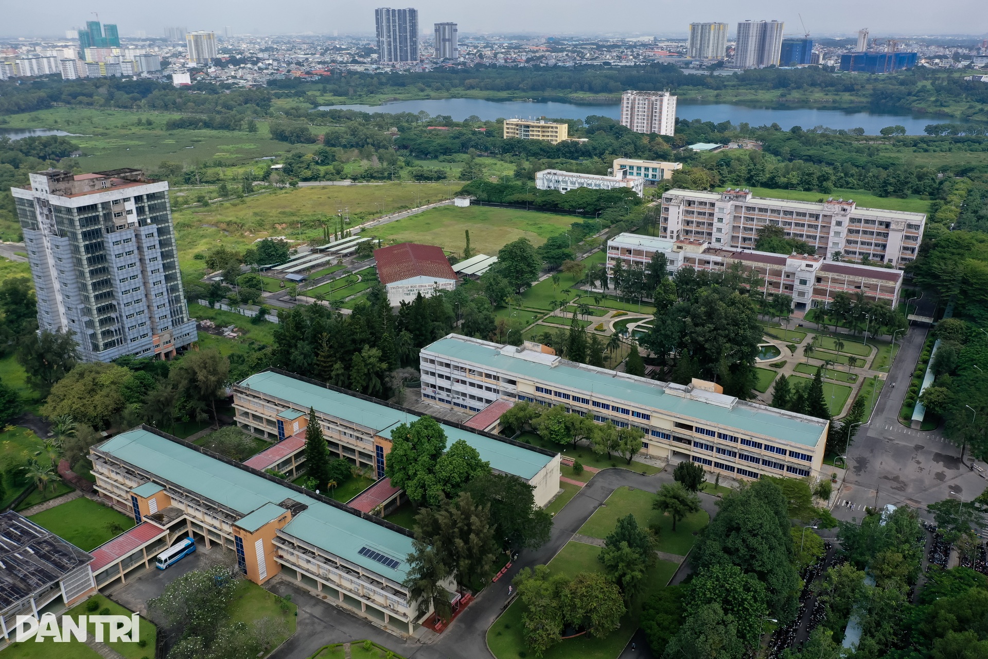 Dự án Đại học Quốc gia TPHCM vẫn dang dở hạ tầng sau 30 năm - 2 Dự án Đại học Quốc gia TPHCM vẫn dang dở hạ tầng sau 30 năm - 2