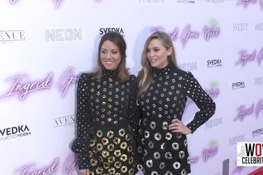 Aubrey Plaza và Elizabeth Olsen xinh đẹp trên thảm đỏ