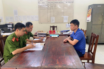 Bắt 2 giám đốc doanh nghiệp liên quan mua bán trái phép hóa đơn