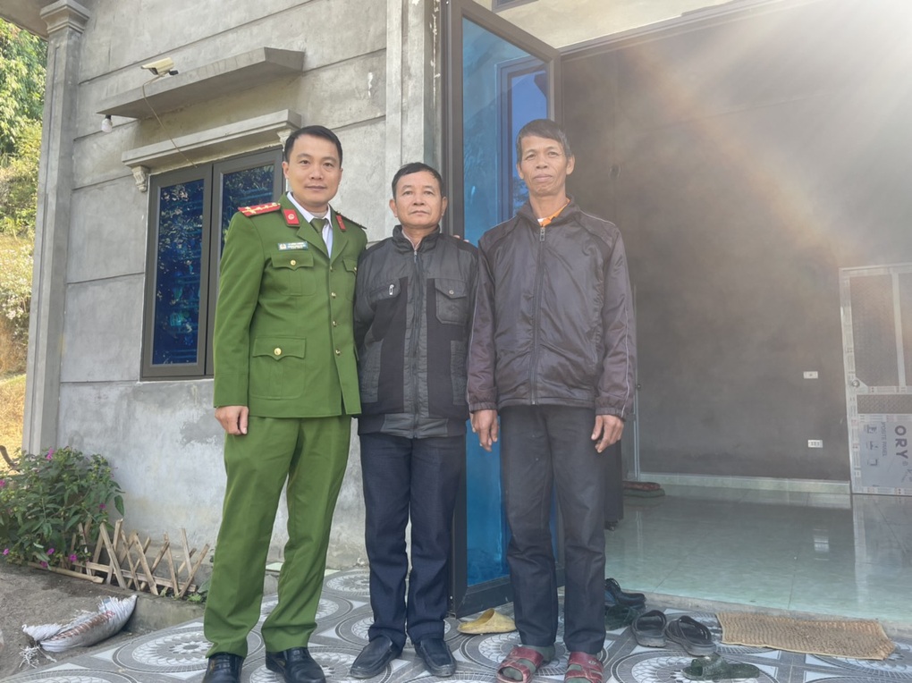 Cuộc hội ngộ sau 35 năm của cựu chiến binh nhờ cơ sở dữ liệu quốc gia - 1 Cuộc hội ngộ sau 35 năm của cựu chiến binh nhờ cơ sở dữ liệu quốc gia - 1