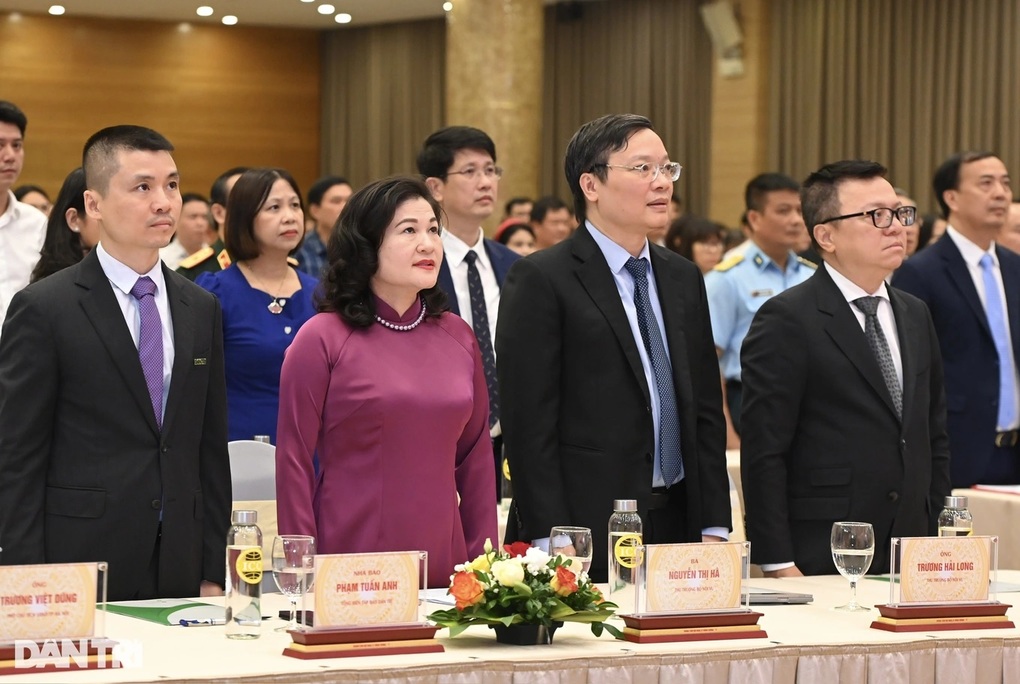 Dân trí minh chứng cho sự tử tế và hiệu quả của báo chí nhân văn - 1 “Dân trí minh chứng cho sự tử tế và hiệu quả của báo chí nhân văn”