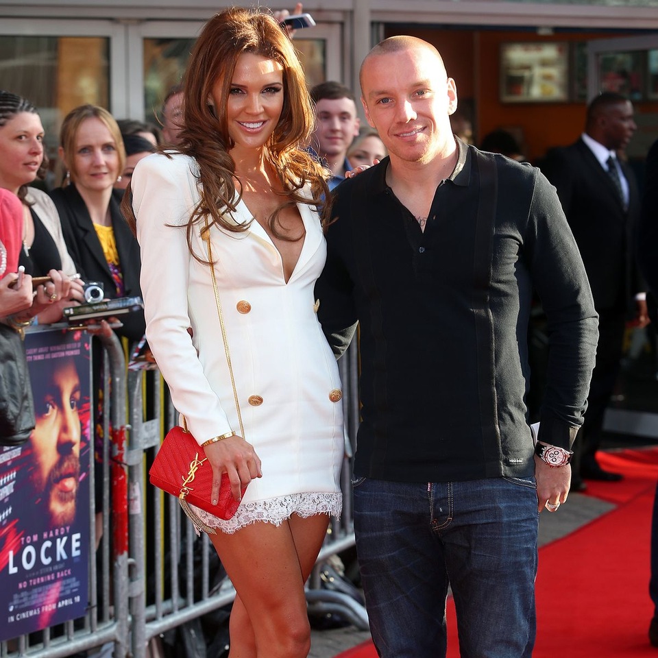 Hoa hậu Anh Danielle Lloyd mang thai đứa con thứ 5 - 7 Hoa hậu Anh Danielle Lloyd mang thai đứa con thứ 5 - 7