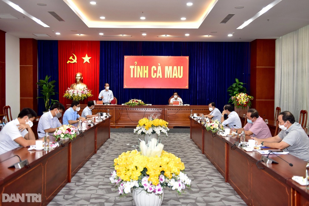 Đẩy mạnh hỗ trợ người lao động ngưng việc, mất việc - 1 Đẩy mạnh hỗ trợ người lao động ngưng việc, mất việc - 1